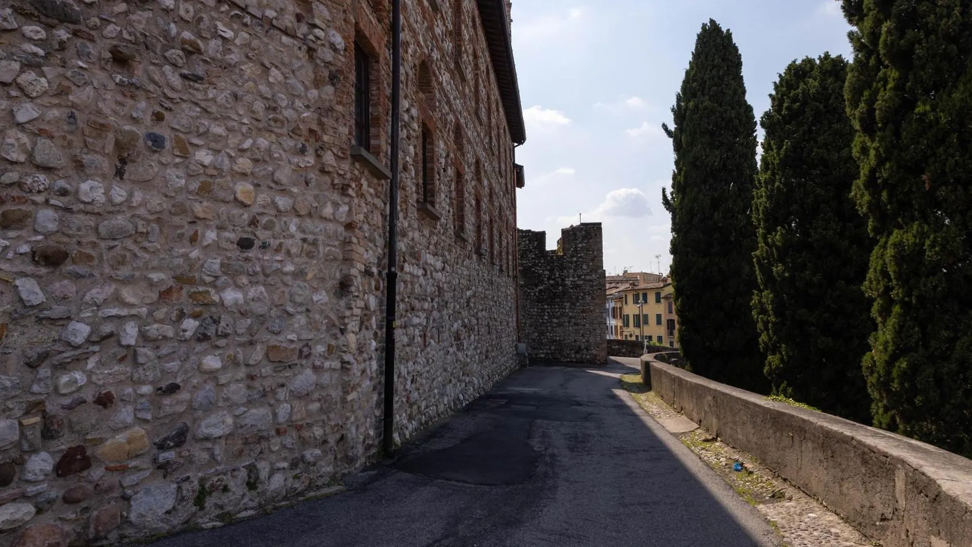 Margherita Castle Charme Дезенцано-дель-Гарда Италия